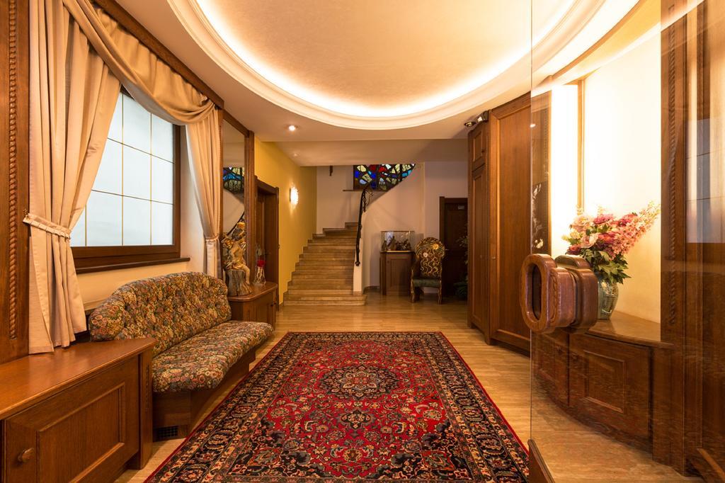 Apartments Meisules Ortisei Ngoại thất bức ảnh